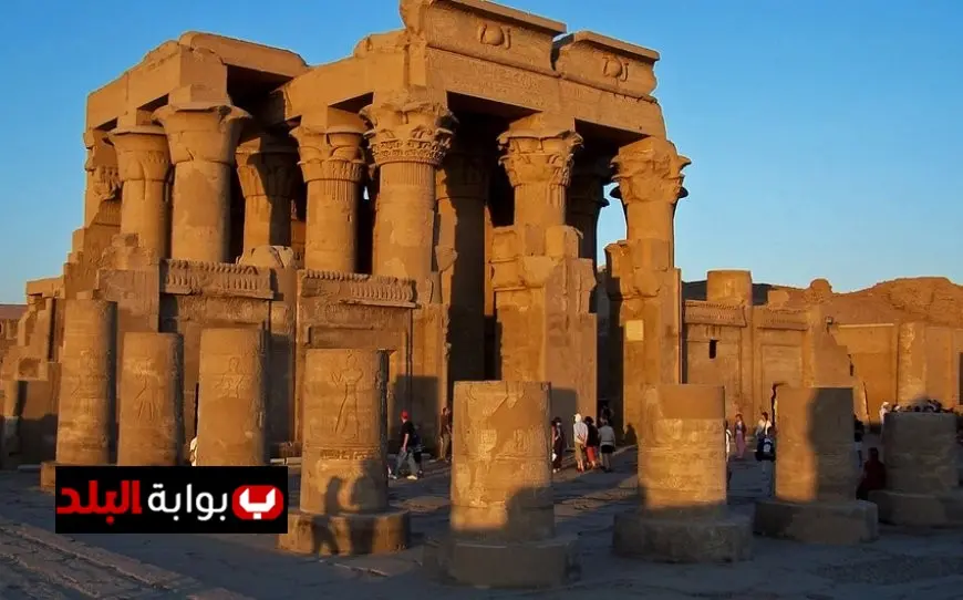 اكتشف الأسرار وراء اختيار مواقع المعابد الفرعونية: تاريخ وفن معماري مدهش!