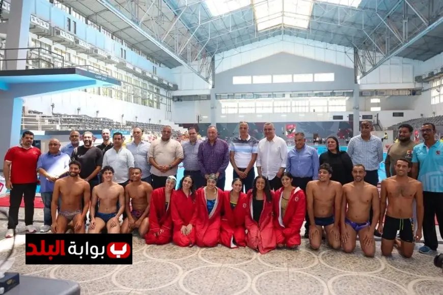 رئيس الأهلي يدشن حمام السباحة الجديد في «التربية والتعليم الأولمبي» بفخر