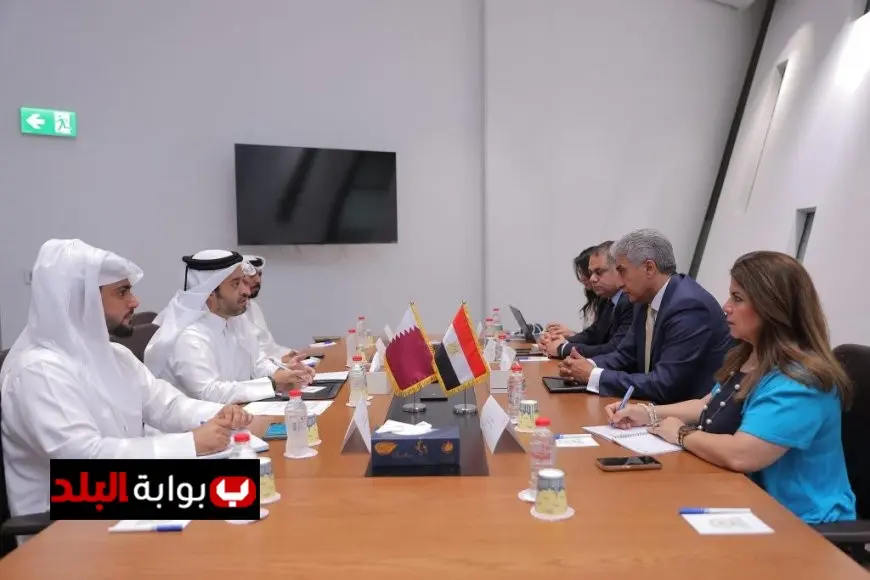 “وزير السياحة يعقد لقاءً مع الجانب القطري لتعزيز تطوير القطاع السياحي وتبادل الفعاليات الاستثمارية”