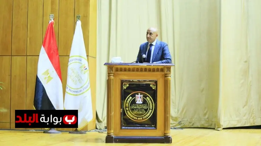 وزير التعليم يؤكد: الطلاب غير ملزمين باختيار بين البكالوريا والثانوية العامة!