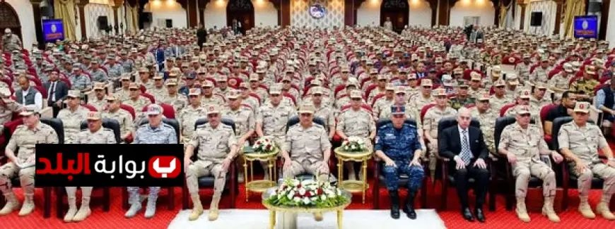 وزير الدفاع والإنتاج الحربي يجتمع بقادة وضباط القوات المسلحة في المنطقة المركزية العسكرية لتعزيز التعاون والجاهزية