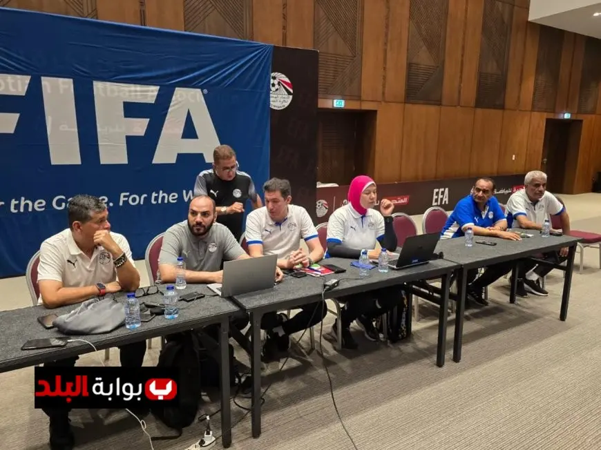أوسكار رويز يصل معسكر حكام VAR وينضم خلال ساعات لمتابعة التدريب