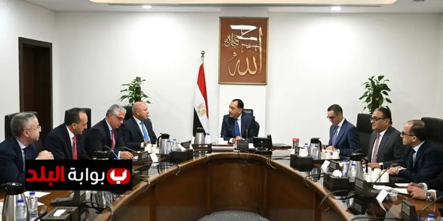 رئيس الوزراء يترأس جهود توطين صناعة السيارات الكهربائية ويؤكد: “نقدم حوافز مبتكرة لدفع التطور”