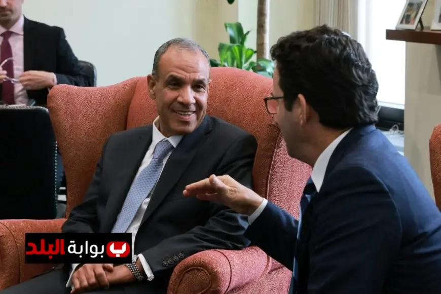 وزير الخارجية يجتمع بالسيناتور برايان شاتز لمناقشة القضايا المشتركة في مجلس الشيوخ الأمريكي
