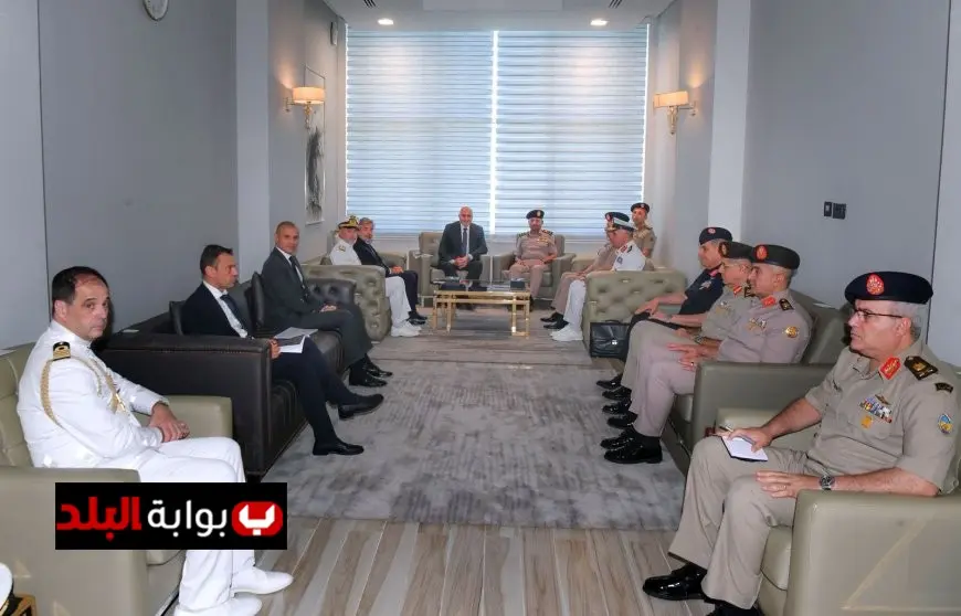 اجتماع وزير الدفاع مع نظيره الإيطالي: تعزيز التعاون وتبادل الخبرات بين القوات المسلحة