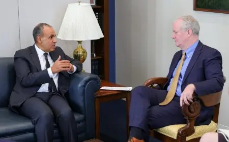 اجتماع مثير بين وزير الخارجية والهجرة والسيناتور كريس فان هولن في مجلس الشيوخ الأمريكي