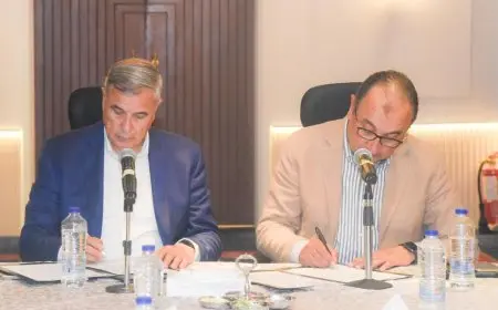 وزير قطاع الأعمال يكشف عن توريد 120 أتوبيس غاز طبيعي من النصر للسيارات إلى الإسكندرية لتعزيز وسائل النقل العام