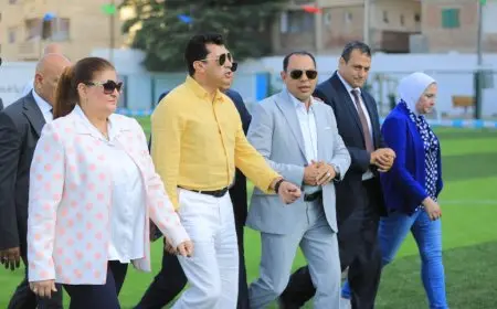 وزير الرياضة يزور مركز شباب المعمورة ويعلن افتتاح الملعب القانوني بعد تطويره