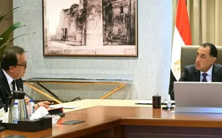 رئيس الوزراء يراقب توفر الأدوية والمستلزمات الطبية ويأمر بسرعة سداد المديونيات