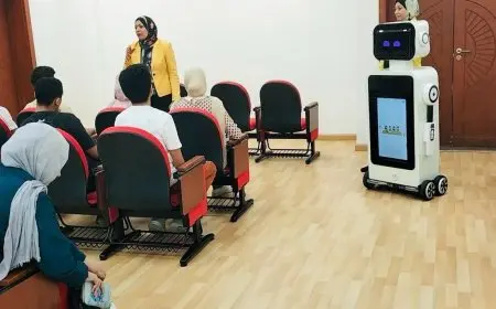 التعليم يتبنى التكنولوجيا الحديثة روبوتات جديدة للإرشاد خلال امتحانات القبول