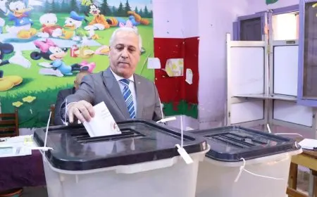 رئيس الهيئة الوطنية للصحافة يشارك في انتخابات الشيوخ 2025 ويدلي بصوته