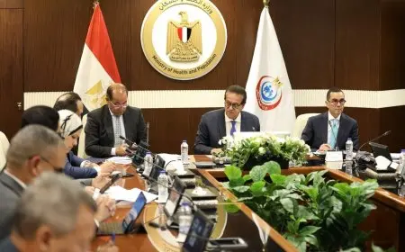 وزير الصحة يقود اجتماعًا حاسمًا لمتابعة تطورات المساهمة التكافلية في نظام التأمين الصحي الشامل