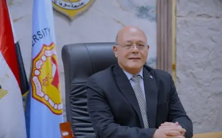 رئيس جامعة سوهاج يؤكد أهمية مشاركة الطلاب في انتخابات الشيوخ كواجب وطني