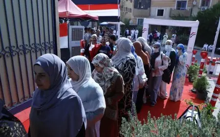 زيادة الإقبال في اللحظات الأخيرة على التصويت وسط توقعات بتمديد الوقت في بعض اللجان