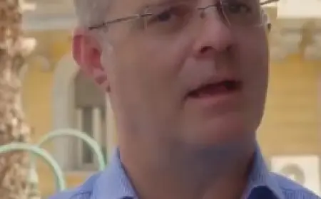 سفير بريطانيا يودع المصريين برسالة مؤثرة ويشارك موقفًا محرجًا مع يسرا