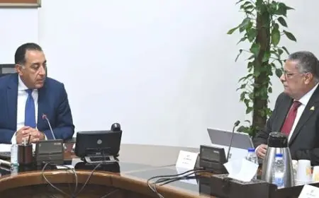 رئيس الوزراء يلتقي برئيس اقتصادية المثلث الذهبي لمناقشة ملفات العمل الهامة