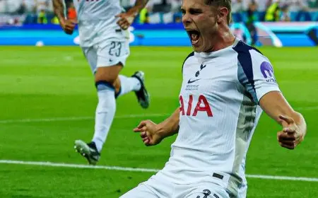 باريس سان جيرمان يواجه توتنهام في السوبر الأوروبي والسبيرز يتقدم بهدف في الشوط الأول