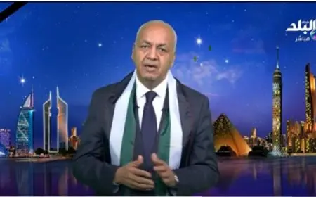 مصطفى بكري يبكي على الهواء من أجل معاناة أهالي غزة والألم يشتعل في قلوب العرب