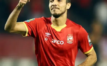 الأهلي يحقق الفوز على فاركو ومحمد شريف يتألق ويسجل الهدف الأول للفريق الأحمر