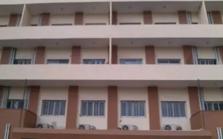 قصة الممرضة اللي خلت مستشفى مدينة حلوان كله على أطراف صوابعه.. إيه اللي حصل في العناية المركزة وقرار النيابة الأخير