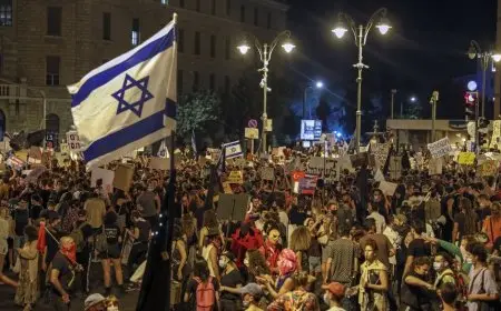 احتجاجات إسرائيلية ضخمة ضد نتنياهو على خلفية حرب غزة تفاصيل وأسباب المظاهرات