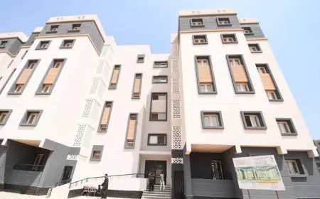 وزير الإسكان يراقب تنفيذ 4761 وحدة سكنية بمبادرة سكن لكل المصريين بالعاشر من رمضان