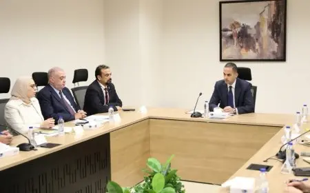 نائب وزير الصحة يناقش تطوير المخازن الاستراتيجية والتموين الطبي في اجتماع هام لمواجهة التحديات