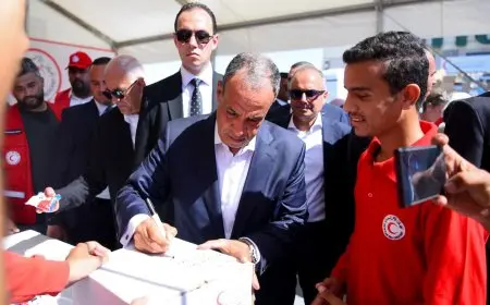 وزير الخارجية يوجه رسالة حب وتضامن على صندوق مهدى لأشقائنا في غزة