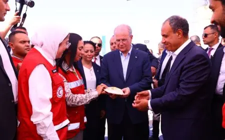 زيارة وزيري التضامن والخارجية ورئيس وزراء فلسطين إلى المطبخ الإنساني للهلال الأحمر في العريش