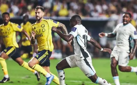 الشوط الأول ينتهي بالتعادل بين النصر والاتحاد في نصف نهائي كأس السوبر السعودي