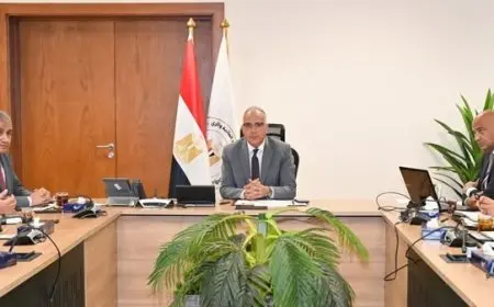 وزير الري يؤكد على ضرورة إزالة التعديات لتحسين إدارة المياه وتوصيلها بكفاءة عالية