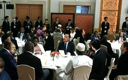 مدبولي يشارك في مأدبة عشاء رسمية مع رؤساء الوفود في قمة تيكاد 9