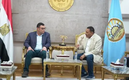 وزير الإسكان يتفقد مشروعات تنموية جديدة في محافظة مطروح