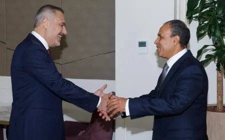 مصر وتركيا تعززان التعاون الثنائي وتنسقان الجهود الإقليمية في جدة