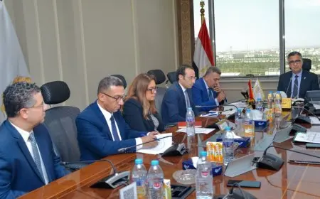 وزير التموين يناقش خطط تطوير صناعة السكر مع رئيس شركة السكر والصناعات التكاملية