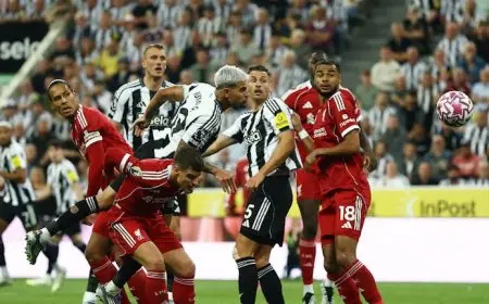 استمتع بملخص وأهداف مباراة نيوكاسل وليفربول في الدوري الإنجليزي الممتاز