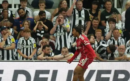 ريو نجوموها ابن 17 عامًا يتألق مع ليفربول ويسجل هدف الفوز القاتل ضد نيوكاسل