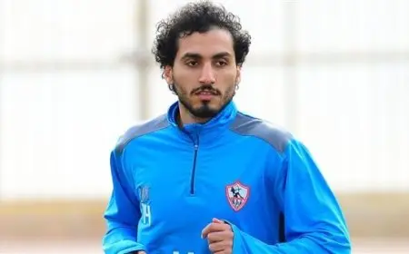 أحمد حمدي يشجع الزمالك في ستاد السلام خلال مباراة فاركو