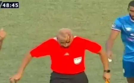 إيقاف مباراة البنزرتي والإفريقي التونسي إثر اعتداء على الحكم وسط أجواء مشحونة