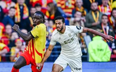 شوبير يوضح آخر مستجدات عودة محمد عبد المنعم إلى الأهلي