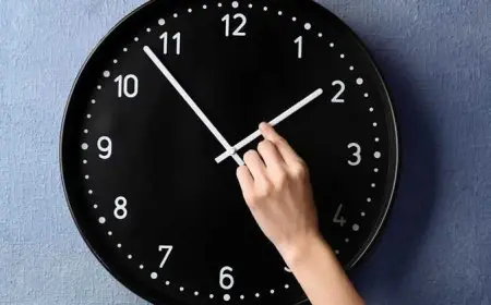 التوقيت الشتوي 2025 في مصر متى ينتهي التوقيت الصيفي وكيف يؤثر على حياة المواطنين