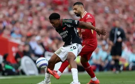 معركة مثيرة بين ليفربول وأرسنال في قمة البريميرليج على أرض ملعب آنفيلد