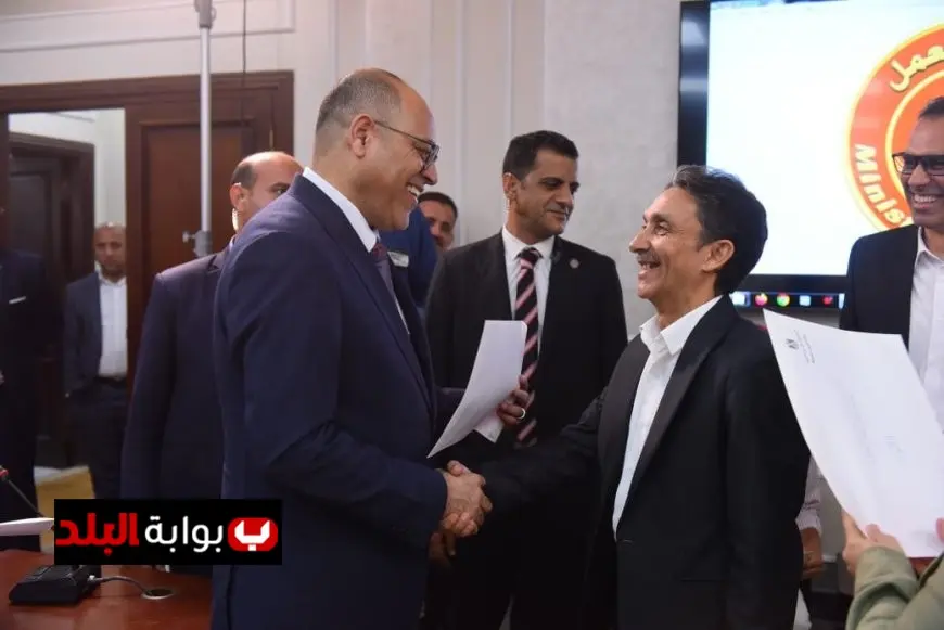 وزارة العمل تقدم أول دفعة من عقود العمل لشباب مصري في البوسنة والهرسك