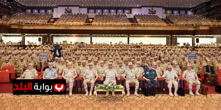 وزير الدفاع يجتمع بمقاتلي الجيش الثاني الميداني وطلاب كلية الضباط الاحتياط ومعهد ضباط الصف لتعزيز التعاون العسكري