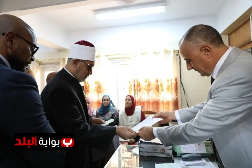 مفتي الجمهورية يشارك في التصويت لانتخابات مجلس الشيوخ 2025