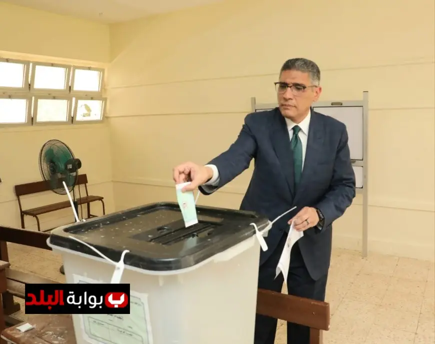 محافظ الجيزة يشارك في التصويت بانتخابات مجلس الشيوخ 2025