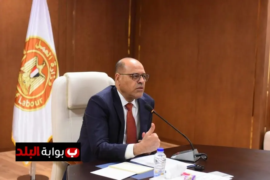 وزير العمل يعلن انطلاق اختبارات المرشحين لوظيفة ترزي في مصنع بالأردن