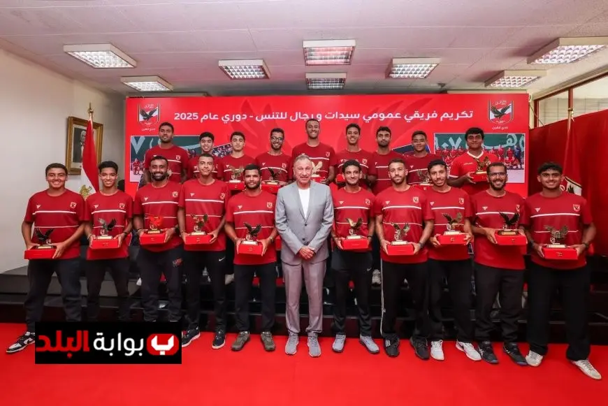 الخطيب يكرم أبطال التنس بعد تحقيقهم لقب الدوري