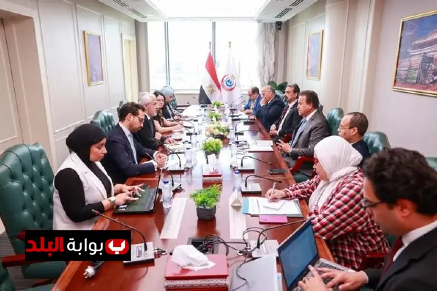 وزير الصحة يتباحث مع مستشار الرئيس الكولومبي حول تعزيز المساعدات الطبية لغزة
