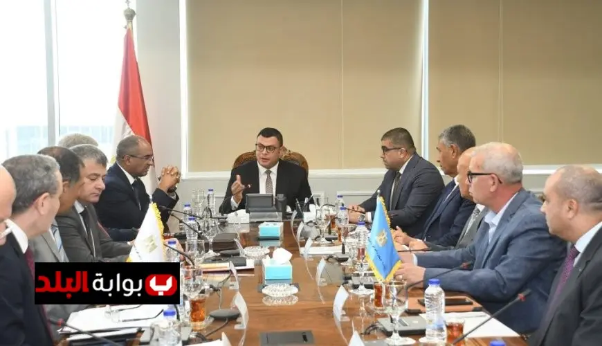 وزير الإسكان يراقب حالة التغذية الكهربائية لمحطات مياه الشرب والصرف الصحي لضمان الاستدامة
